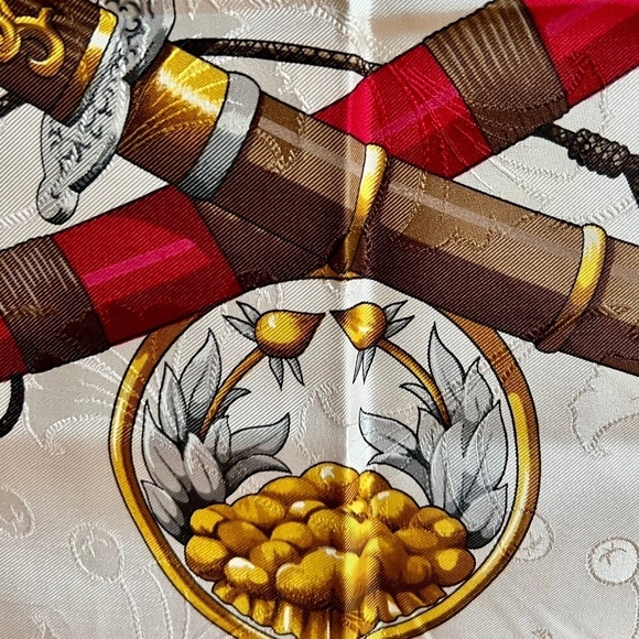 Hermes Daimyo Princes Du Soleil Levant Silk Jacquard Scarf W/Box - Picture 7 of 12